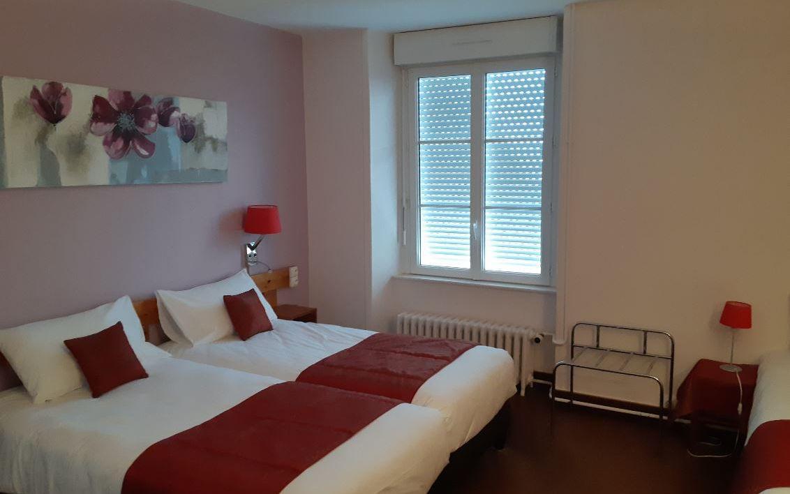 Le 120 - Groupe Logis Hotels - Ex Auberge La Terrasse La Chataigneraie  Luaran gambar