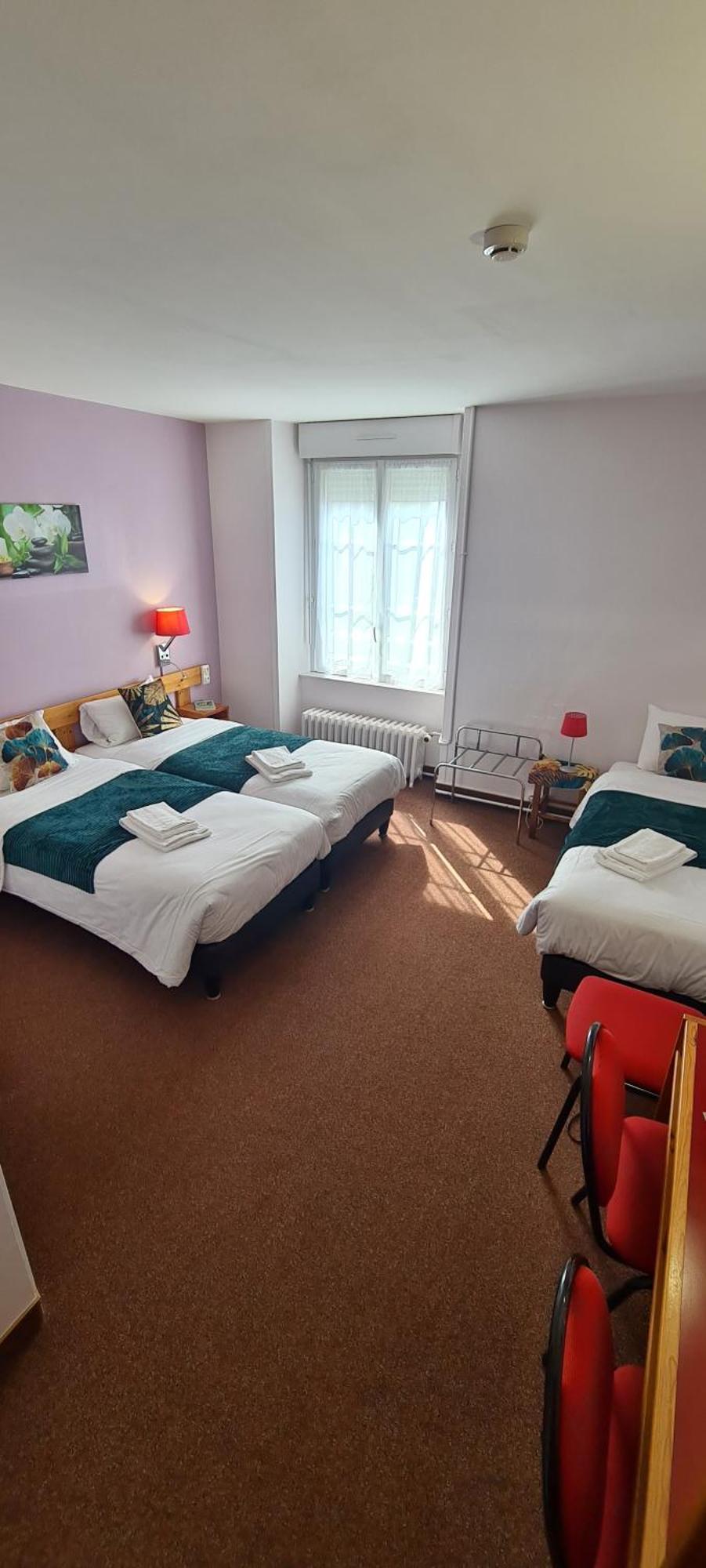 Le 120 - Groupe Logis Hotels - Ex Auberge La Terrasse La Chataigneraie  Luaran gambar