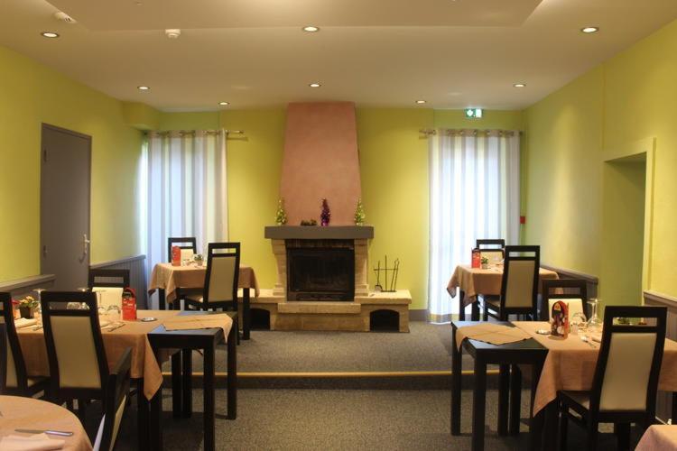 Le 120 - Groupe Logis Hotels - Ex Auberge La Terrasse La Chataigneraie  Luaran gambar